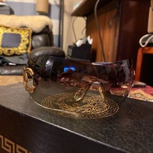 Chanel sunglasses used auth dust bag